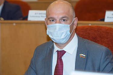 Депутаты работали в особом режиме